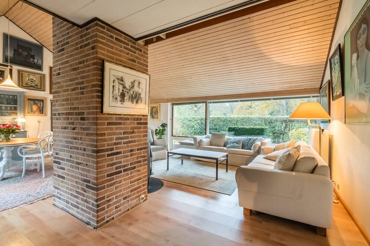 Photo 8 of Wolphert van Brederodeweg 1