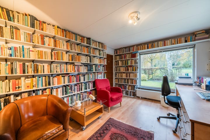 Photo 20 of Wolphert van Brederodeweg 1