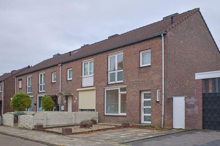 Photo 8 of Leonard Meullenersstraat 3