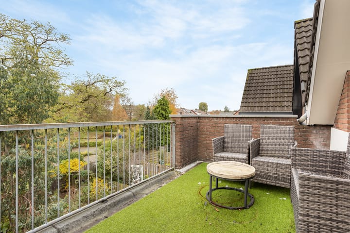 Foto 2 van Warenarburg 38