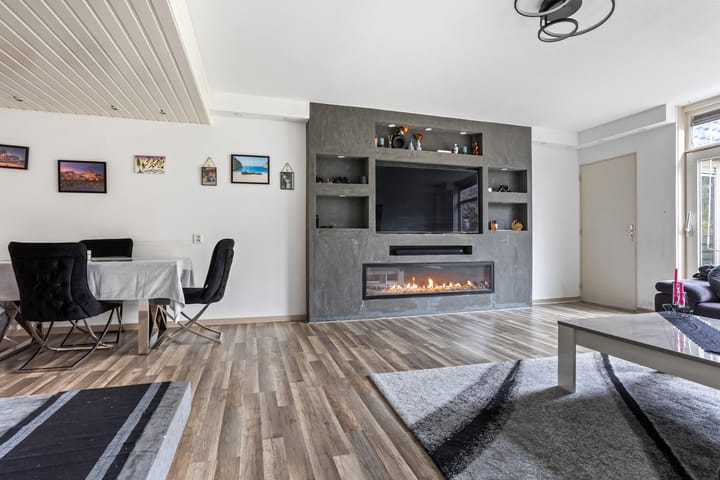 Foto 9 van Warenarburg 38