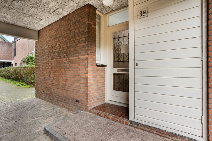 Foto 39 van Warenarburg 38