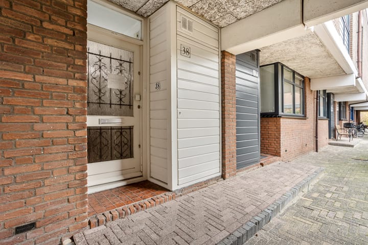 Foto 41 van Warenarburg 38