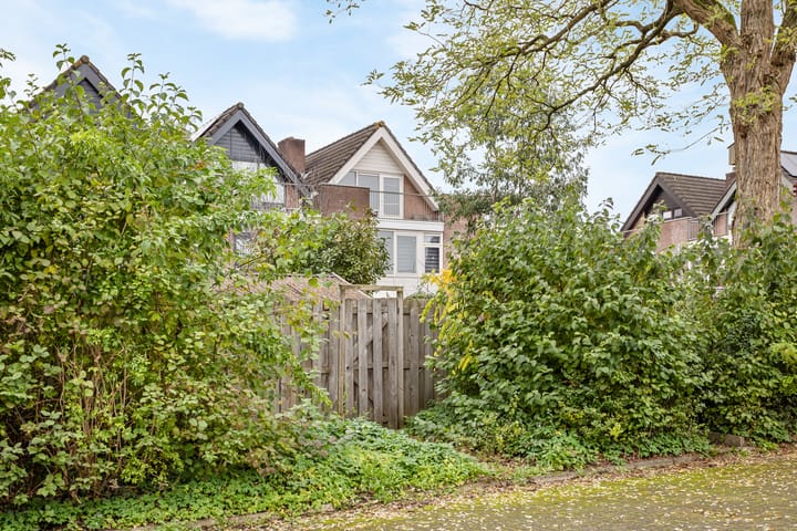 Foto 44 van Warenarburg 38