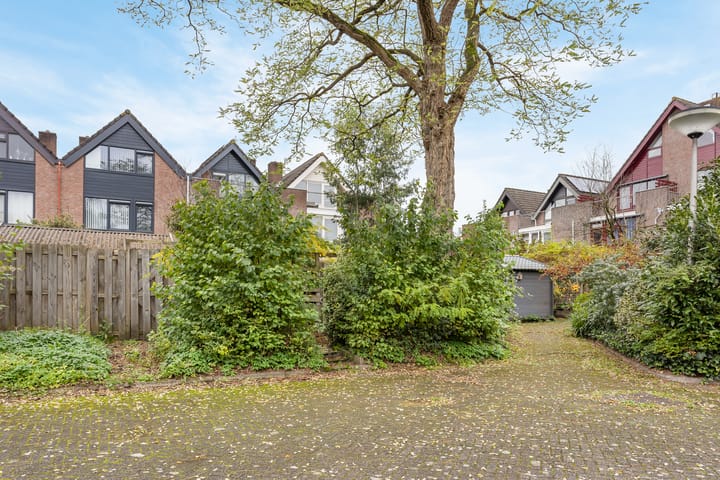 Foto 45 van Warenarburg 38