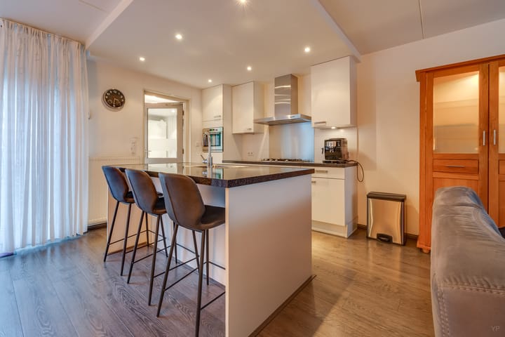 Foto 3 van Elzenhage 63