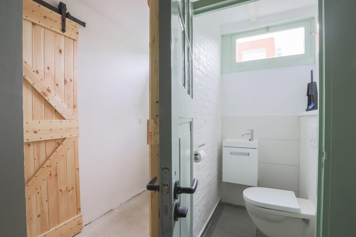 Foto 14 van Damstraat 56