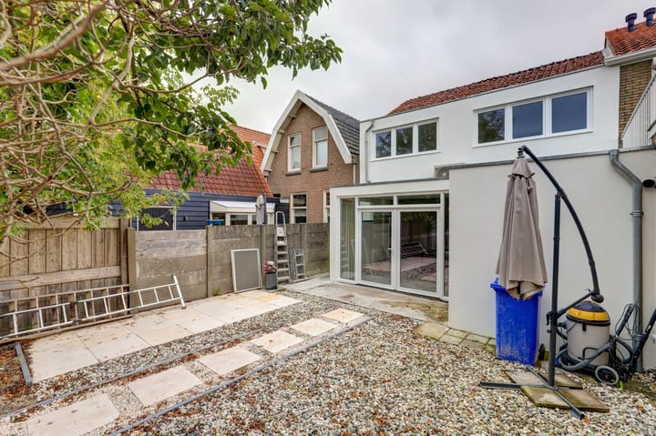 Foto 25 van Damstraat 56