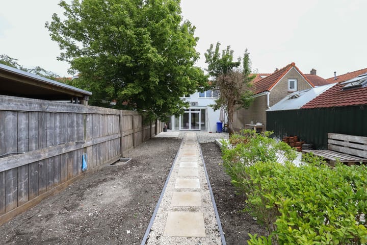 Foto 30 van Damstraat 56