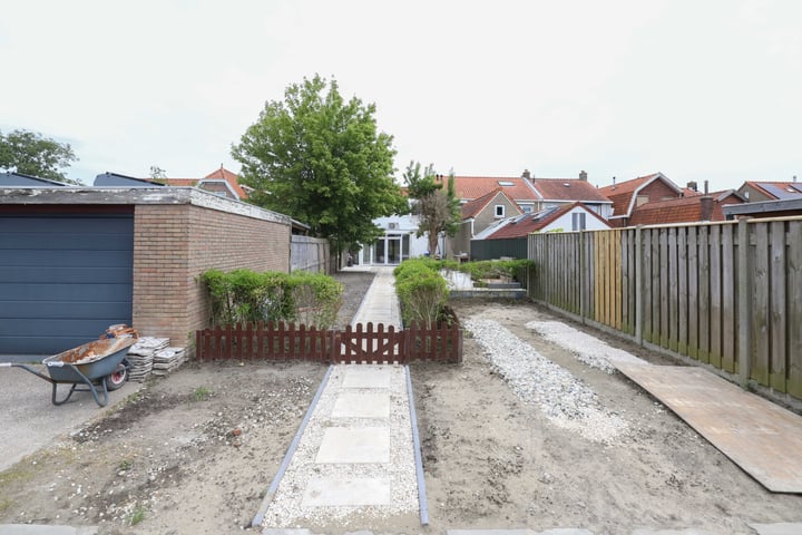 Bekijk foto 31 van Damstraat 56