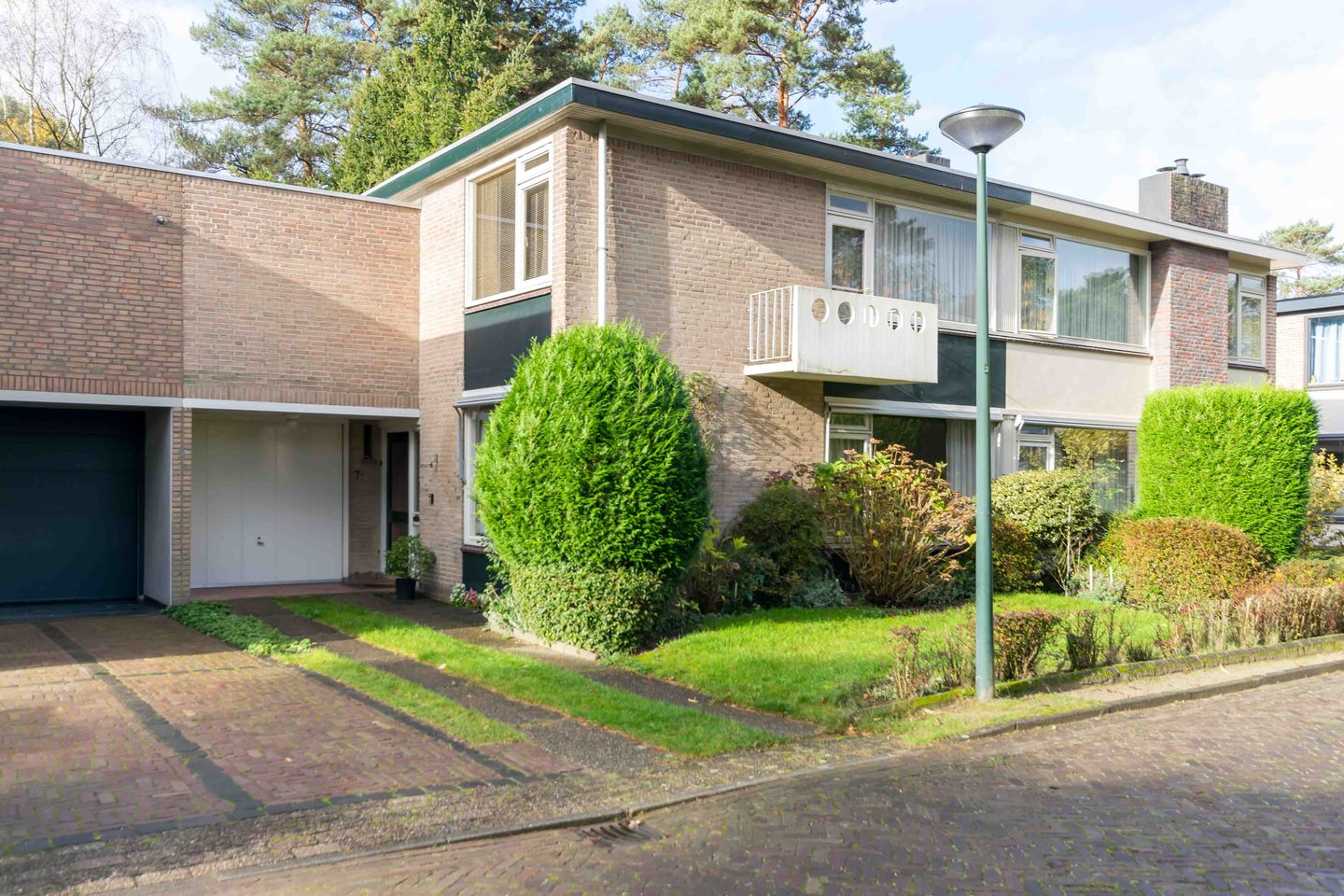 Foto 1 van de Bazelstraat 7