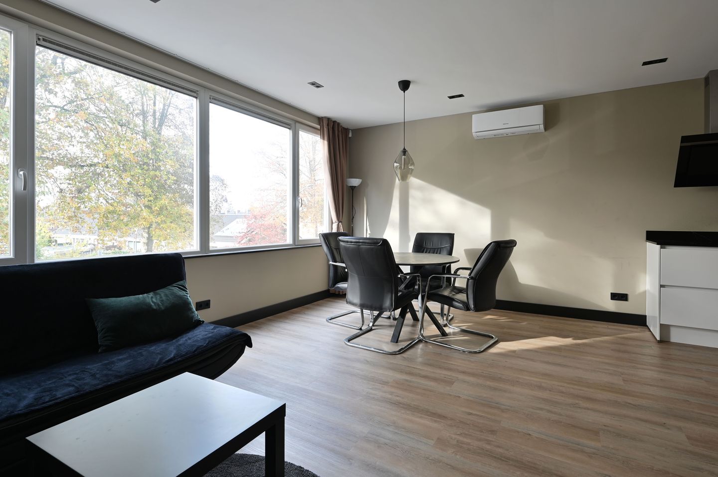 Photo 4 of Jan van Gentstraat 94-A