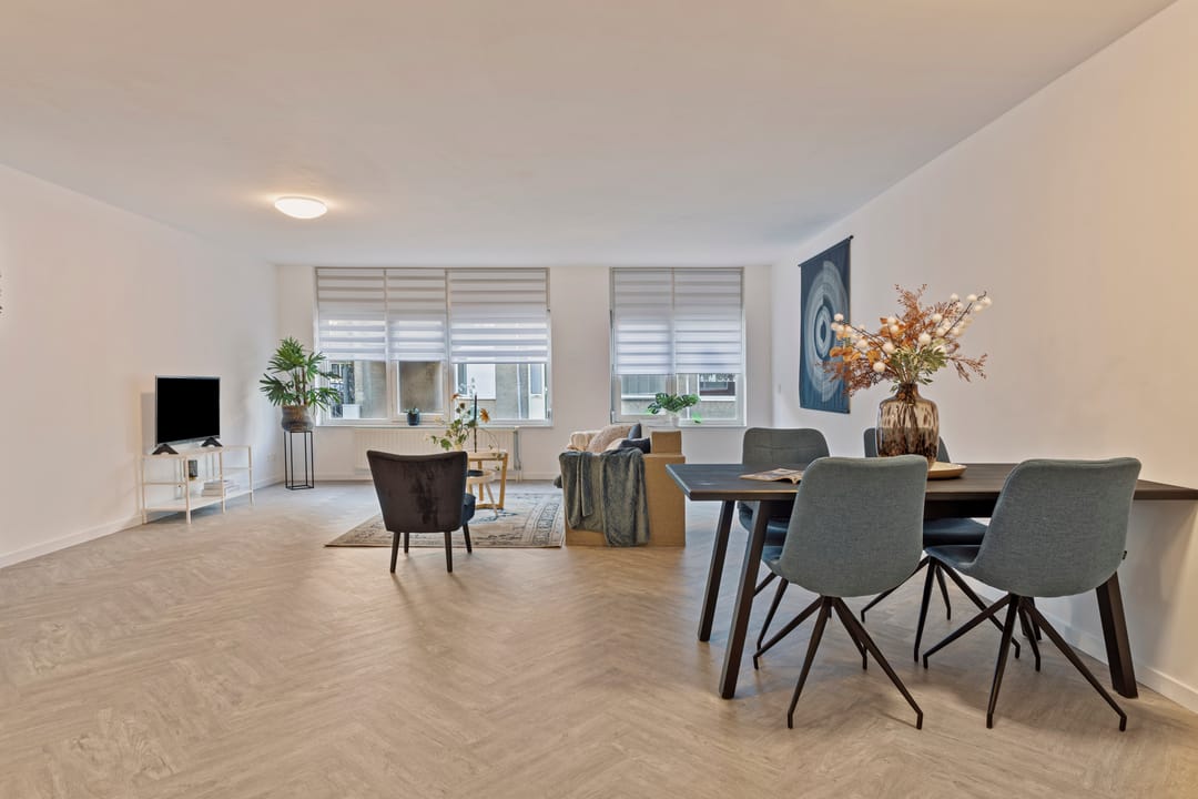 Photo 7 of Burgerhoutsestraat 33