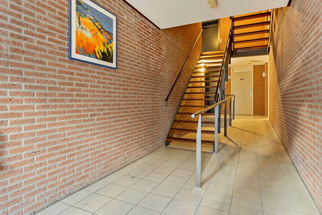 Photo 16 of Burgerhoutsestraat 33