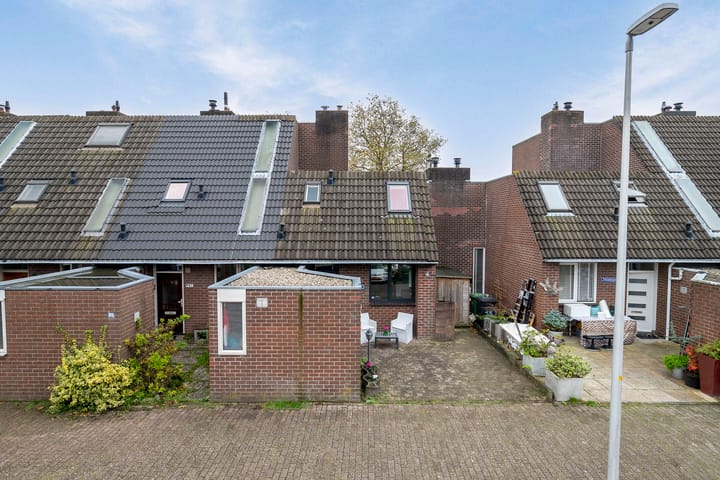 Foto 23 van Weigeliapark 59