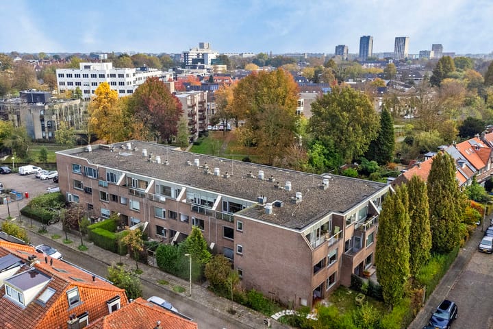 Photo 19 of Sint Ansfridusstraat 36-A