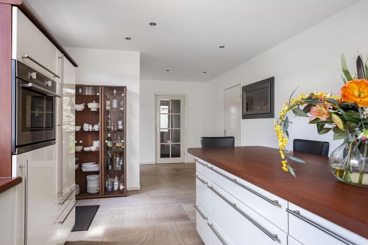 Foto 16 van Maaskade 7