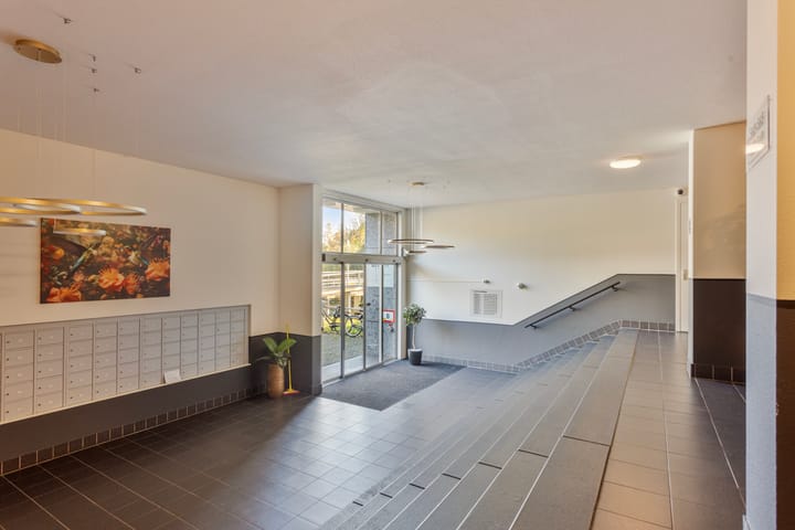 Foto 8 van Osdorper Ban 681