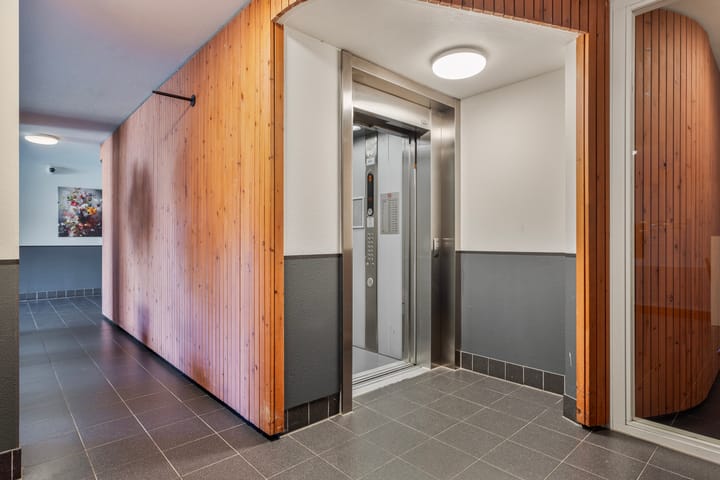 Foto 9 van Osdorper Ban 681