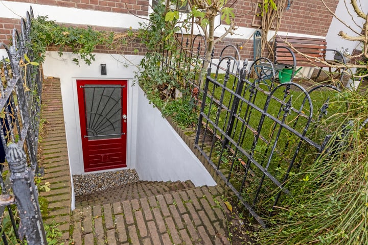 Bekijk foto 37 van Dr. Jan Berendsstraat 88