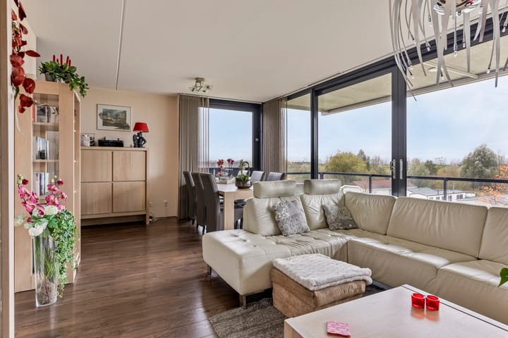 Foto 16 van Kooikerstraat 157