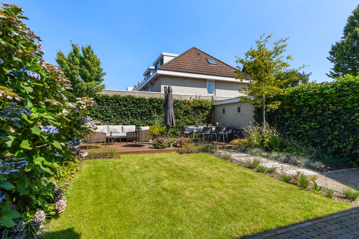 Foto 3 van van Loonstraat 9