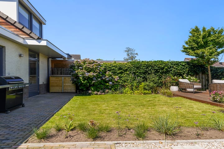 Foto 58 van van Loonstraat 9