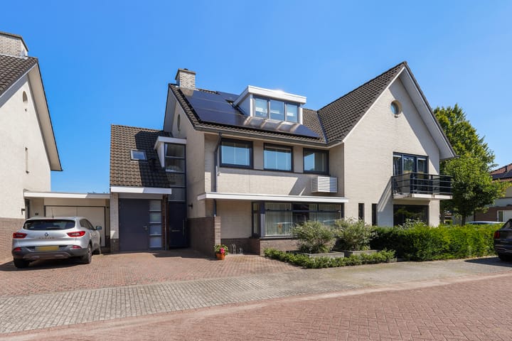 Foto 60 van van Loonstraat 9