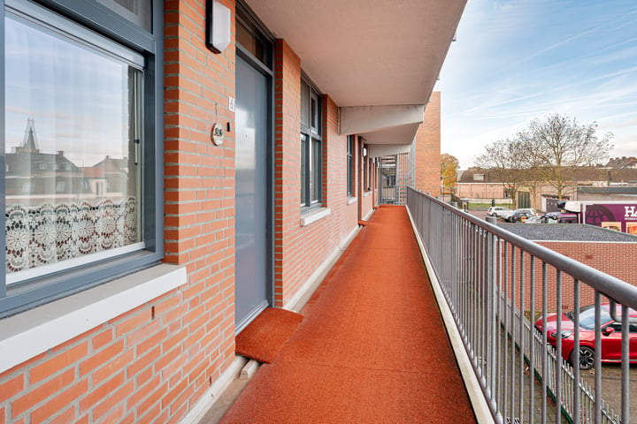 View photo 8 of Mieke de Brefstraat 6