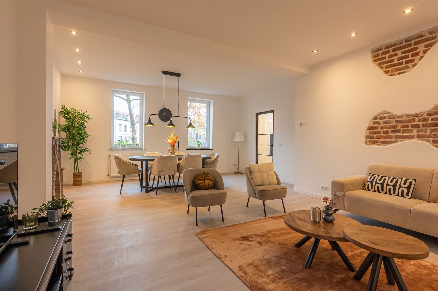 Foto 5 van Benzenraderweg 2-A