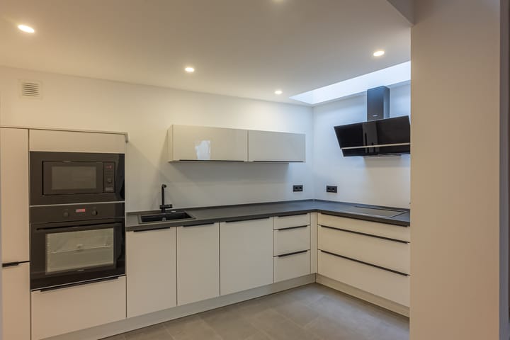 Foto 12 van Benzenraderweg 2-A