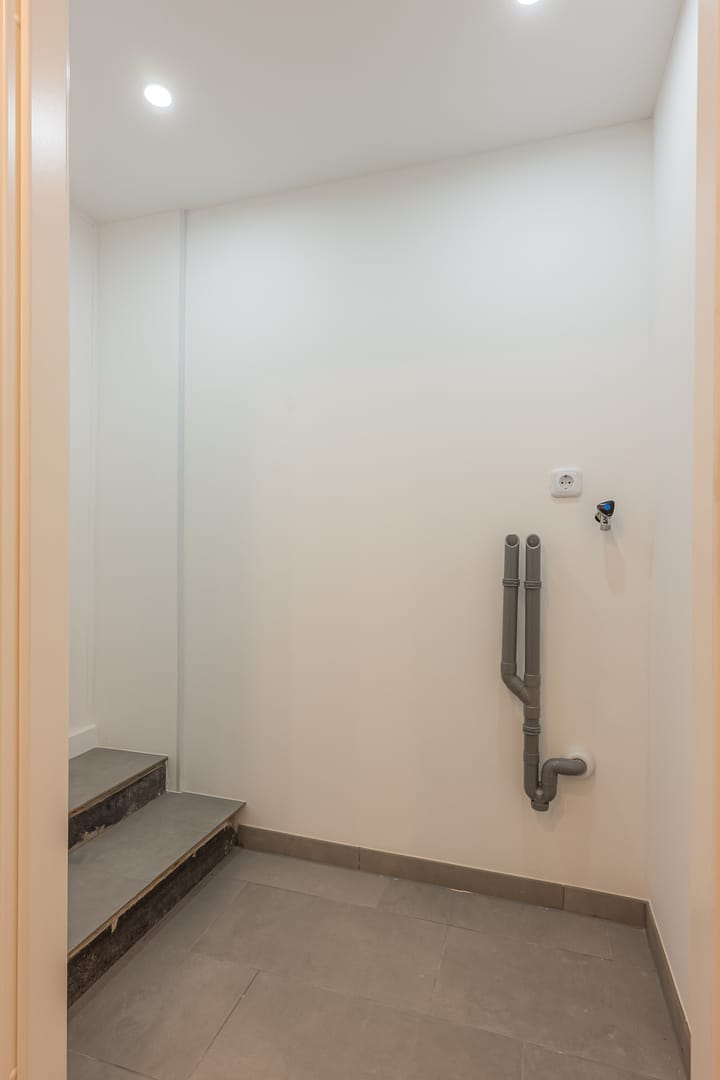 Foto 15 van Benzenraderweg 2-A