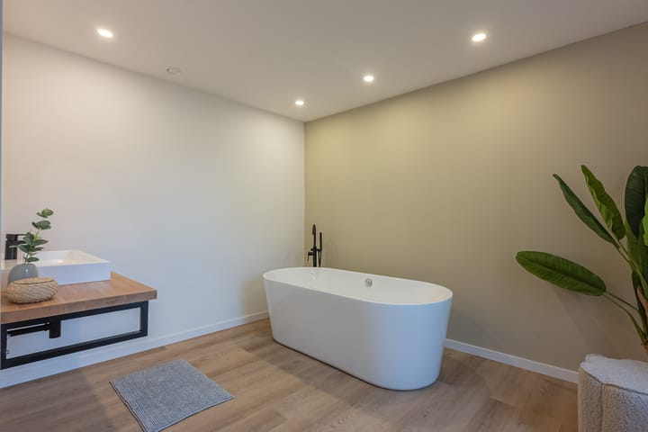 Foto 19 van Benzenraderweg 2-A