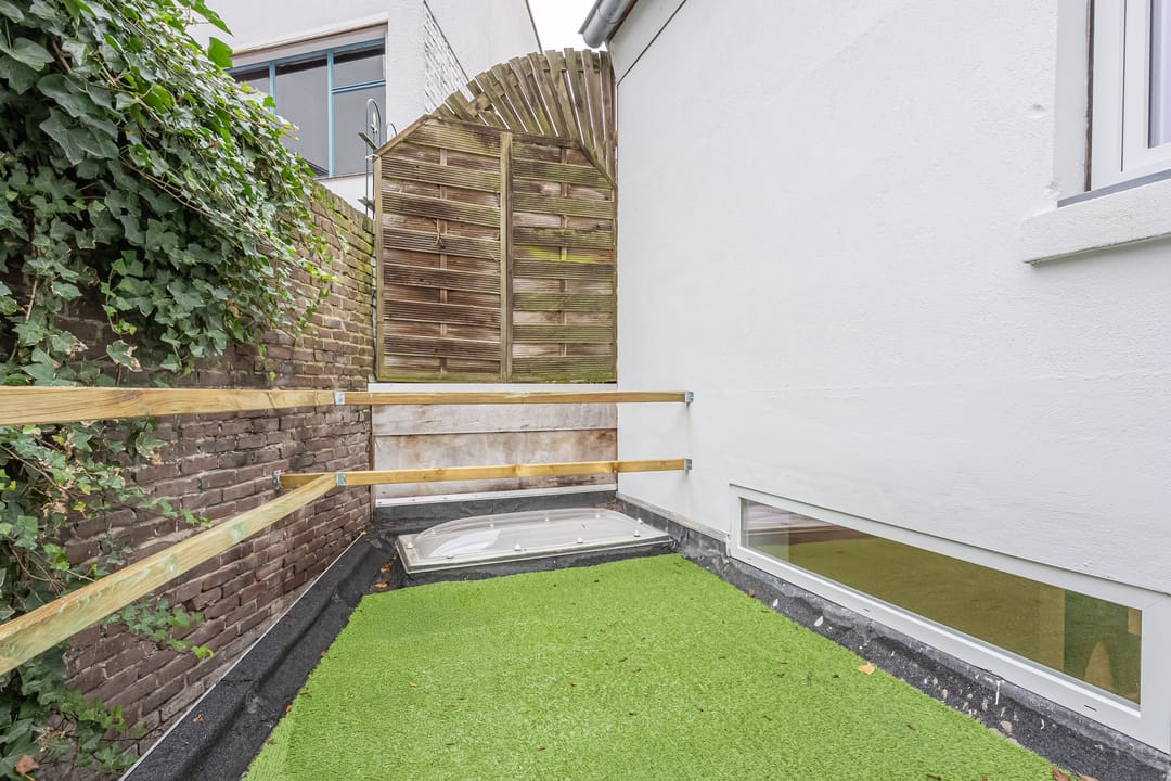 Foto 28 van Benzenraderweg 2-A