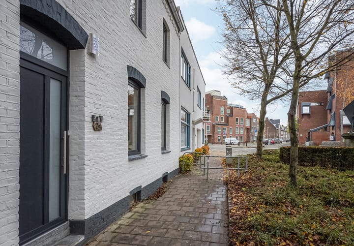 Foto 33 van Benzenraderweg 2-A