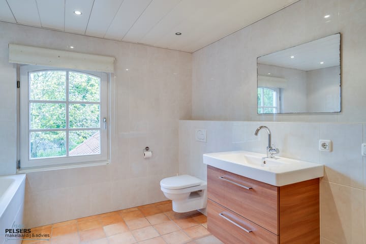 Foto 55 van Kerkstraat 10