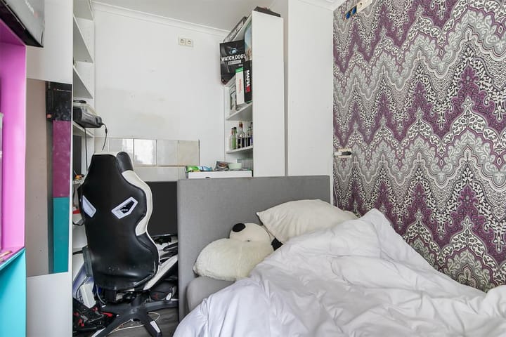 Photo 24 of Maaswijkstraat 40