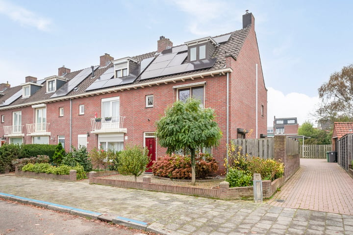 Bekijk foto 44 van Monseigneur Zwijsenstraat 35-A