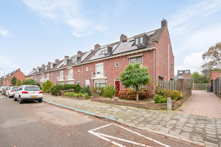 Bekijk foto 45 van Monseigneur Zwijsenstraat 35-A