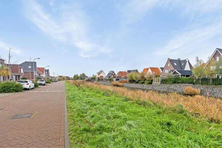 Foto 34 van John Coltranestraat 27