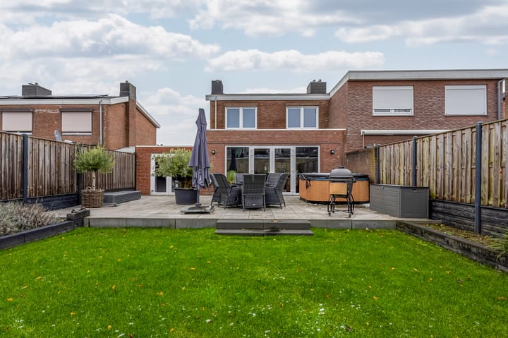 Foto 24 van Rooseveltstraat 8