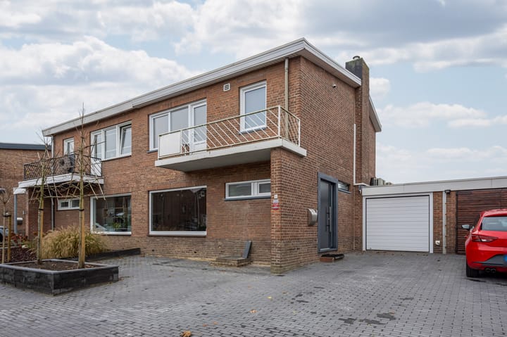 Foto 27 van Rooseveltstraat 8