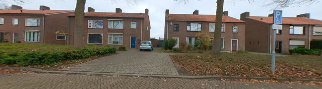 Bekijk 360° foto van Voortuin van Leeuweriklaan 27