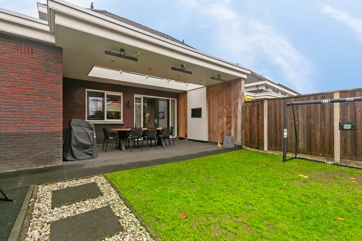 Foto 46 van Honingzoet 23