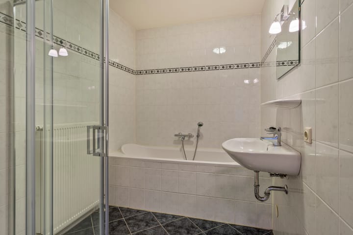 Foto 12 van Hugo de Grootlaan 50