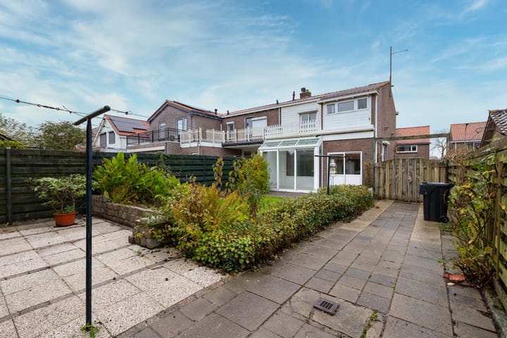 Foto 48 van Steneweg 94