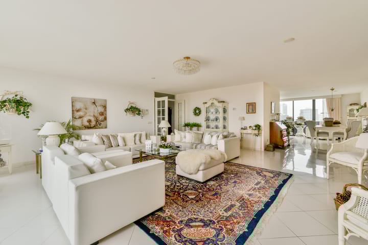 Foto 8 van Hogeweg 28-F12