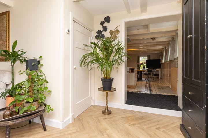 Photo 9 of Oosteinde 23