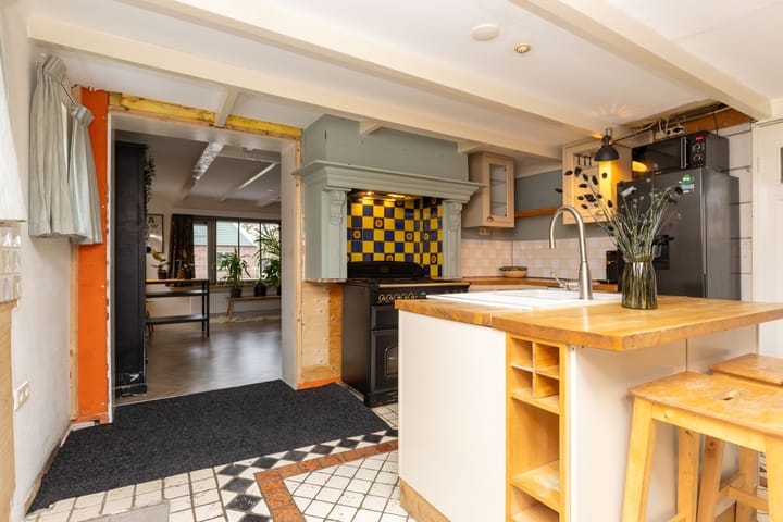 Photo 10 of Oosteinde 23