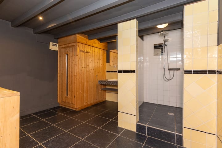 Photo 16 of Oosteinde 23